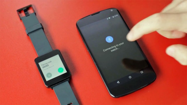 Nghiên cứu được thực hiện trên smartwatch Galaxy Gear Live v� chiếc Nexus 4 chạy Android 5.0 cho thấy hacker có thể dễ d� ng chiếm quyền sử dụng đồng hồ thông minh của bạn thông qua kết nối Bluetooth.