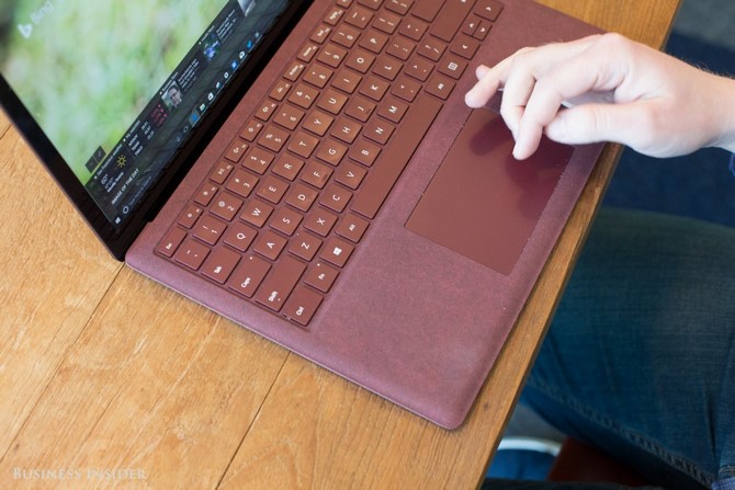 Surface Laptop khác gì Surface Pro? Nên chọn máy nào?