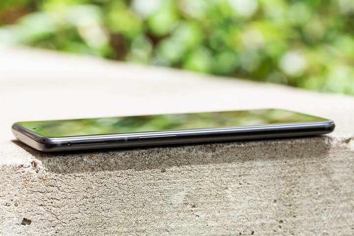 OnePlus 6 ra mắt: mặt lưng kính, màn hình 6.3 inch, chip Snapdragon 845, giá từ 529 USD