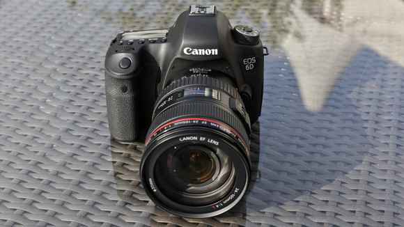 Đánh giá nhanh máy ảnh full-frame Canon EOS 6D