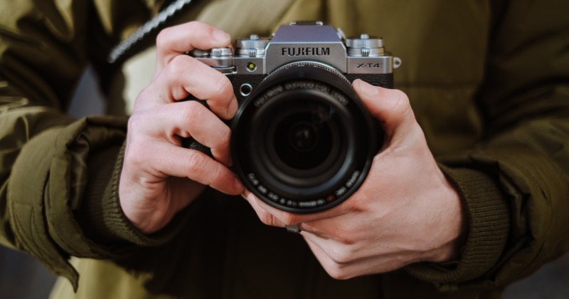 Fujifilm ra mắt chiếc máy ảnh flagship mới nhất X-T4: IBIS, pin lớn hơn cùng màn trập mới